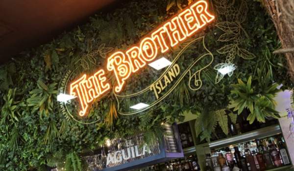 950/thebrotherisland02.jpg
